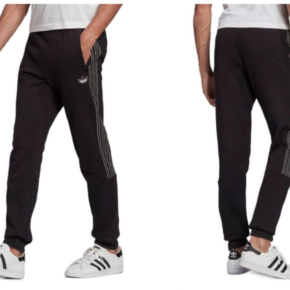 Adidas Essentials 3 Stripes Fleece Tapered Pants Sweatpants GN2426 Mens - Picture 1 of 5